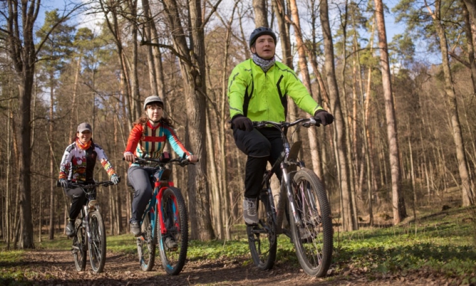 Bicycling Through Laval and North Shore: an Excellent Cardiovascular Workout | Laval Families Magazine | Laval's Family Life Magazine
