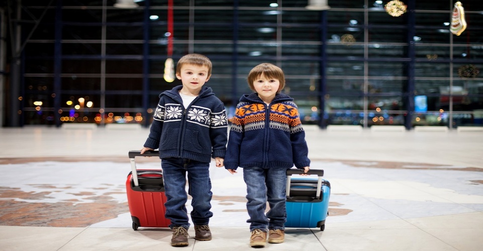  Travel and Children: Legal Tips   | Laval Families Magazine | Laval's Family Life Magazine